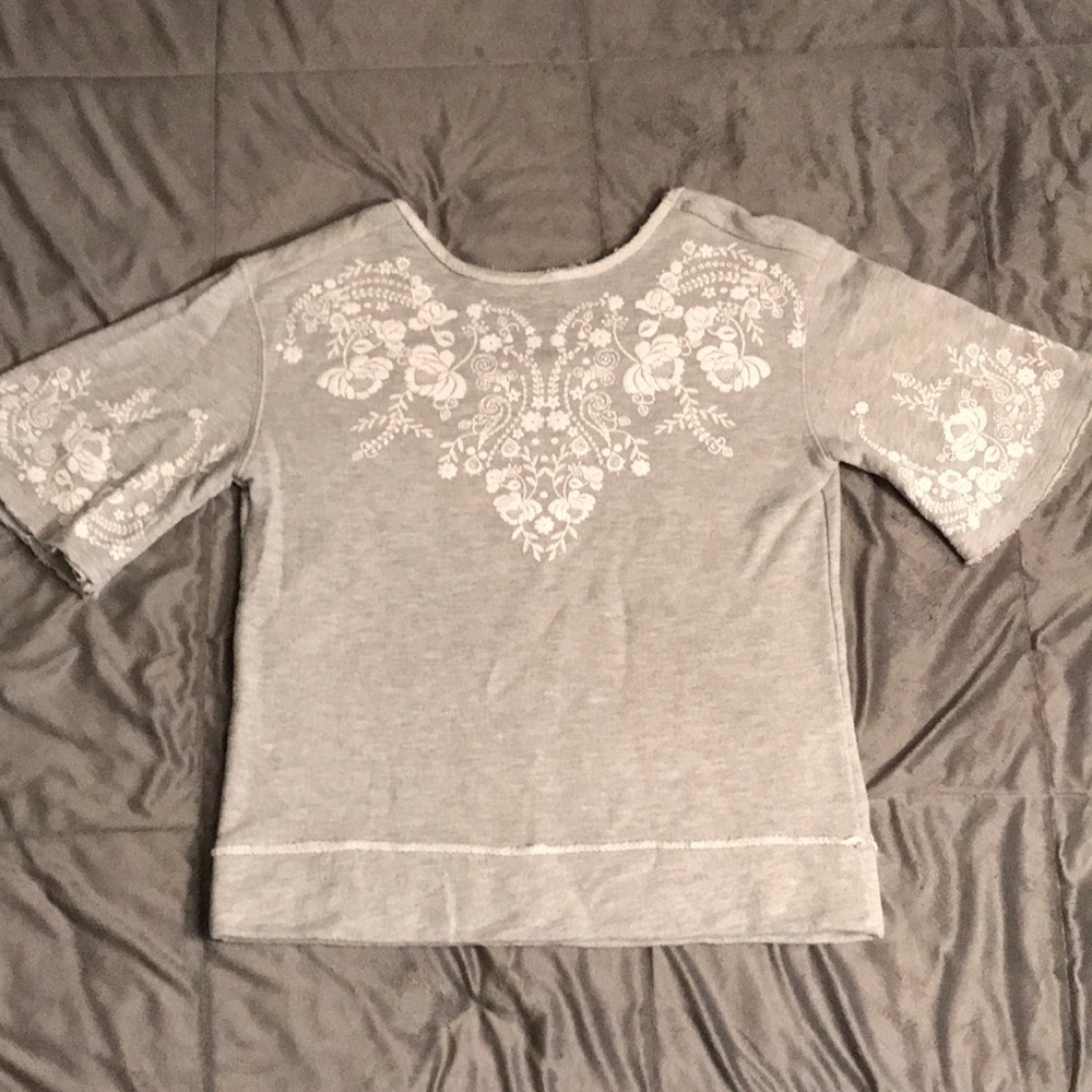 Maurices sweatshirt. Size small (medium)